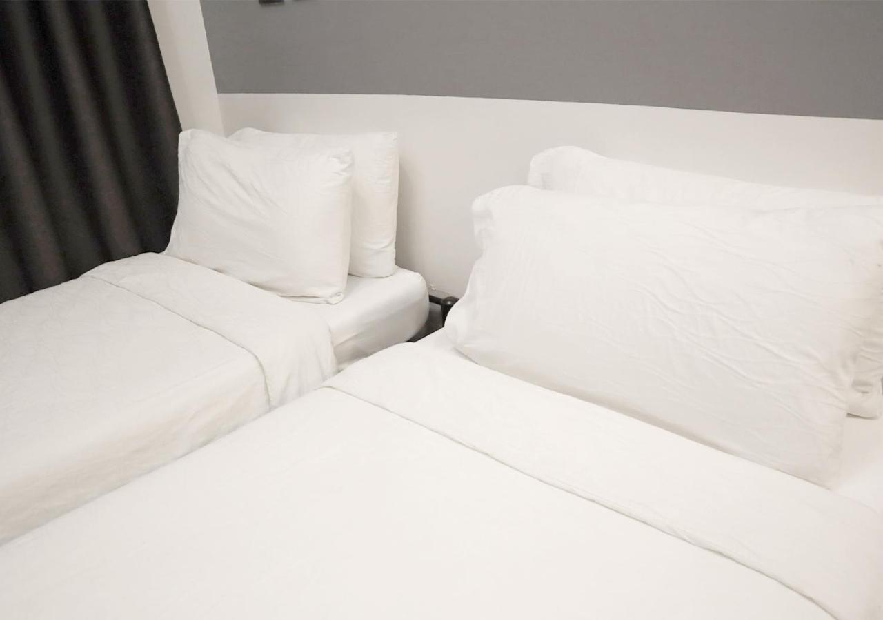 Mystay Hotel Bgc West Makati City Exteriör bild